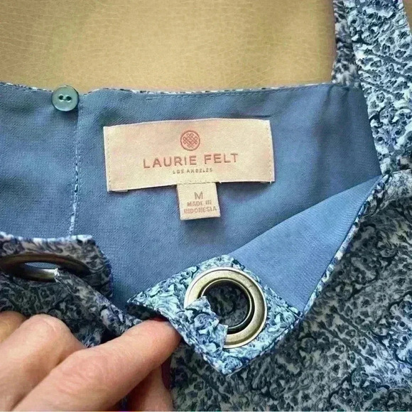 Laurie Felt Cold Shoulder Blouse Grommets and tie detail M - Picture 7 of 10